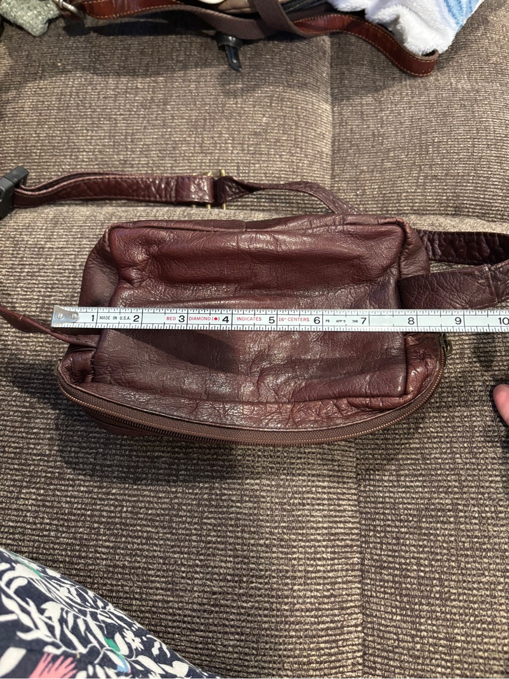 Vintage Crossbody Fanny Pack Bag - Burgundy Leather - Picture 6 of 7